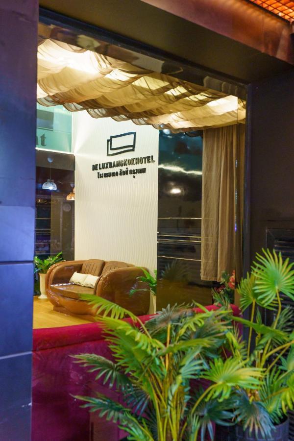 De Lux Bangkok Hotel Extérieur photo
