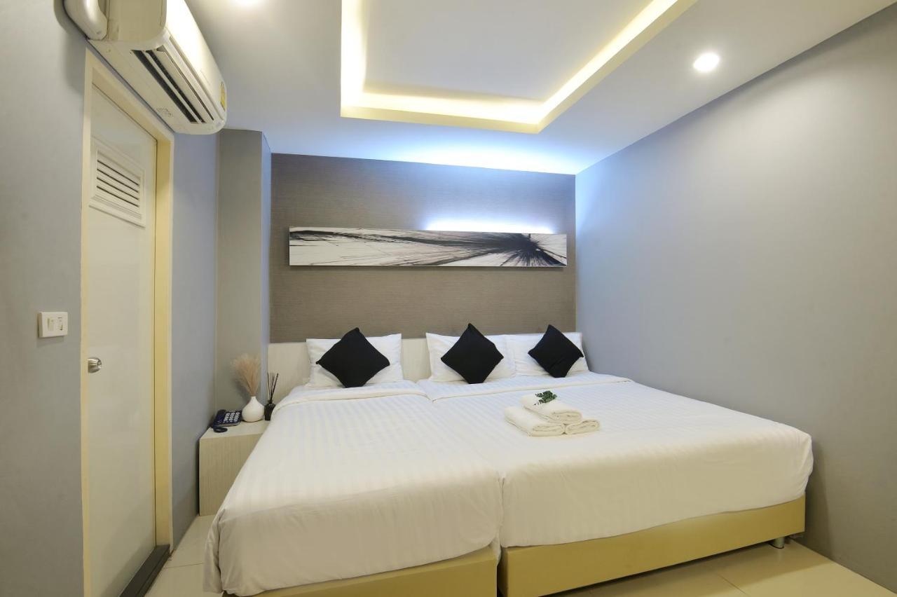 De Lux Bangkok Hotel Extérieur photo