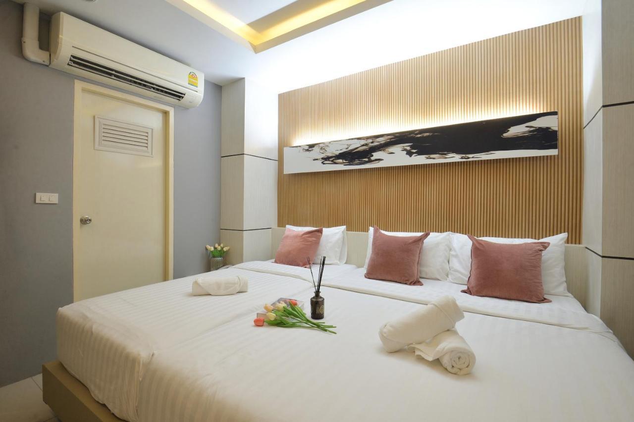 De Lux Bangkok Hotel Extérieur photo