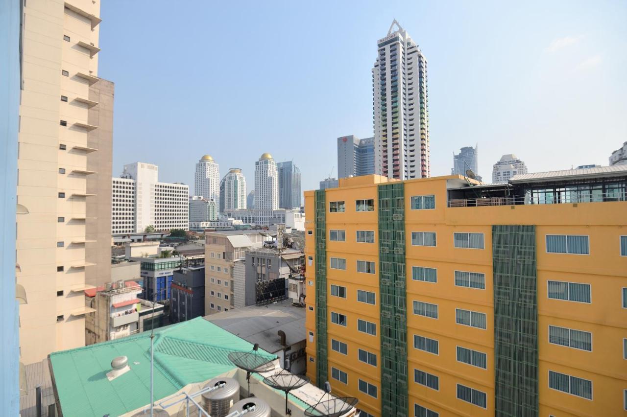 De Lux Bangkok Hotel Extérieur photo