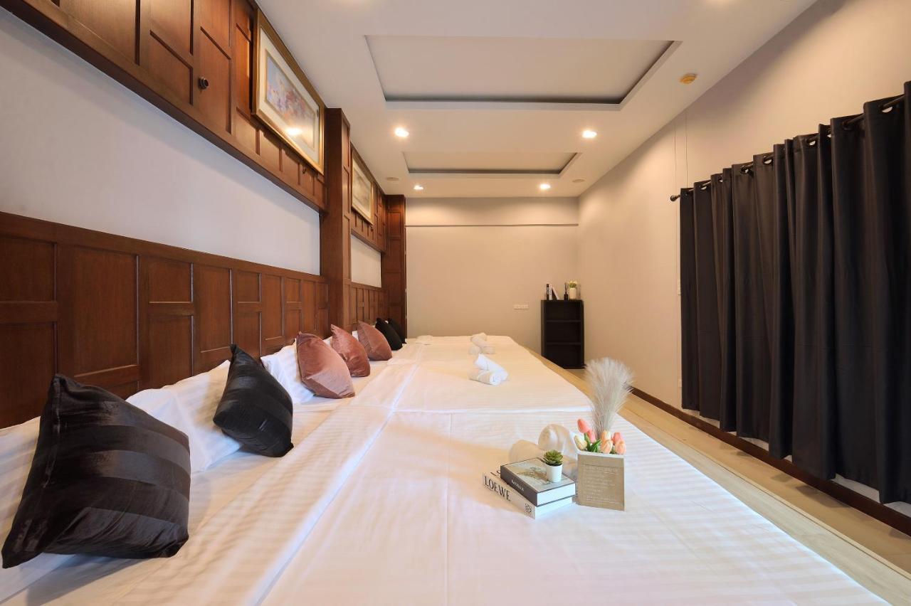 De Lux Bangkok Hotel Extérieur photo