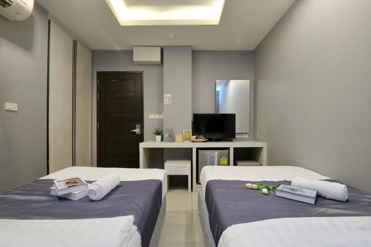De Lux Bangkok Hotel Extérieur photo