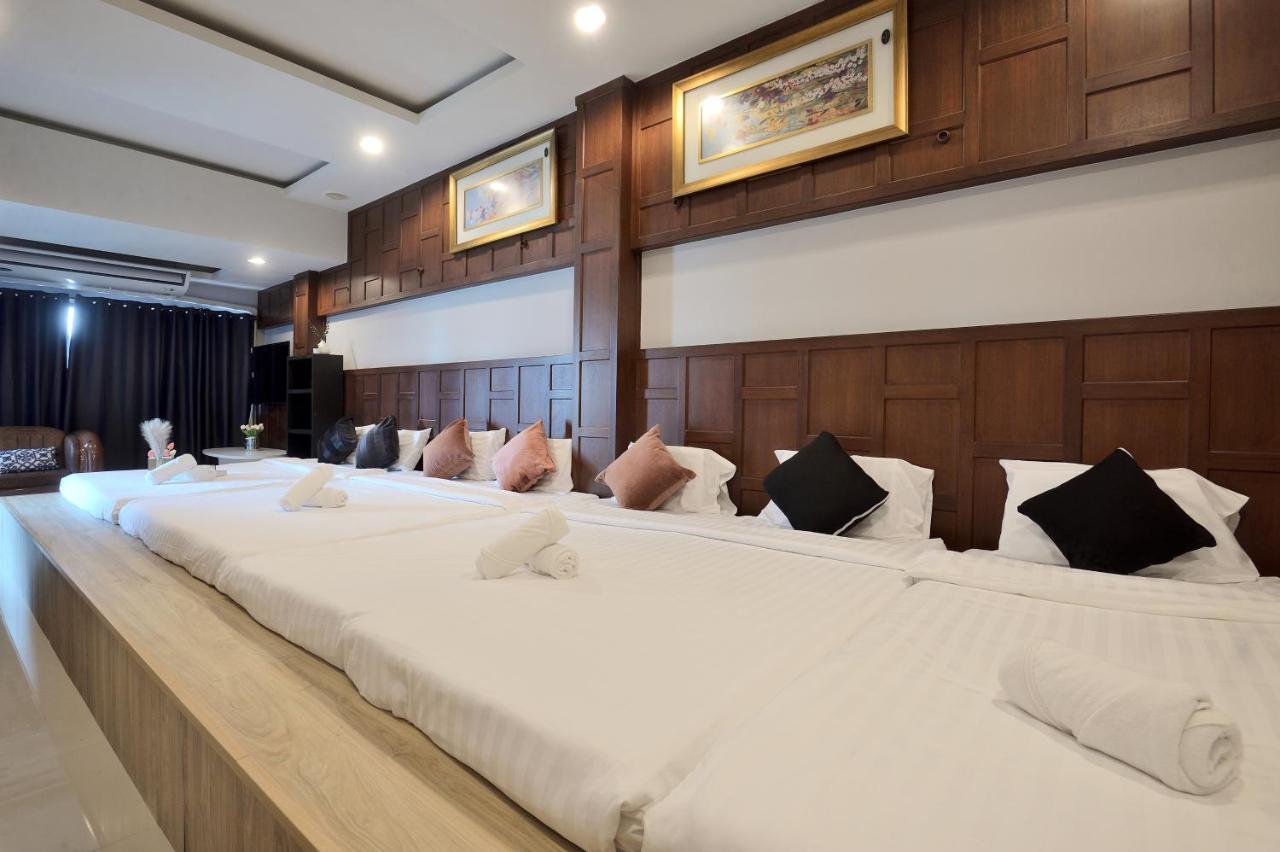 De Lux Bangkok Hotel Extérieur photo
