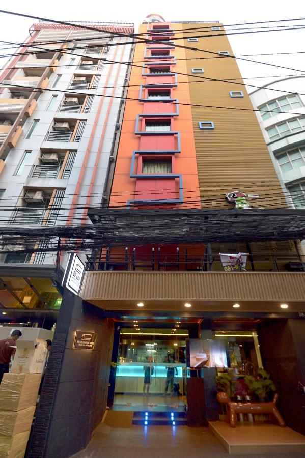 De Lux Bangkok Hotel Extérieur photo