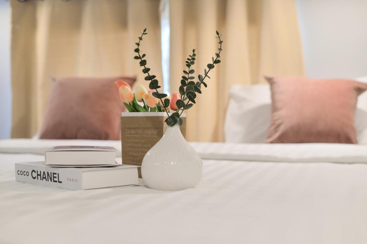 De Lux Bangkok Hotel Extérieur photo