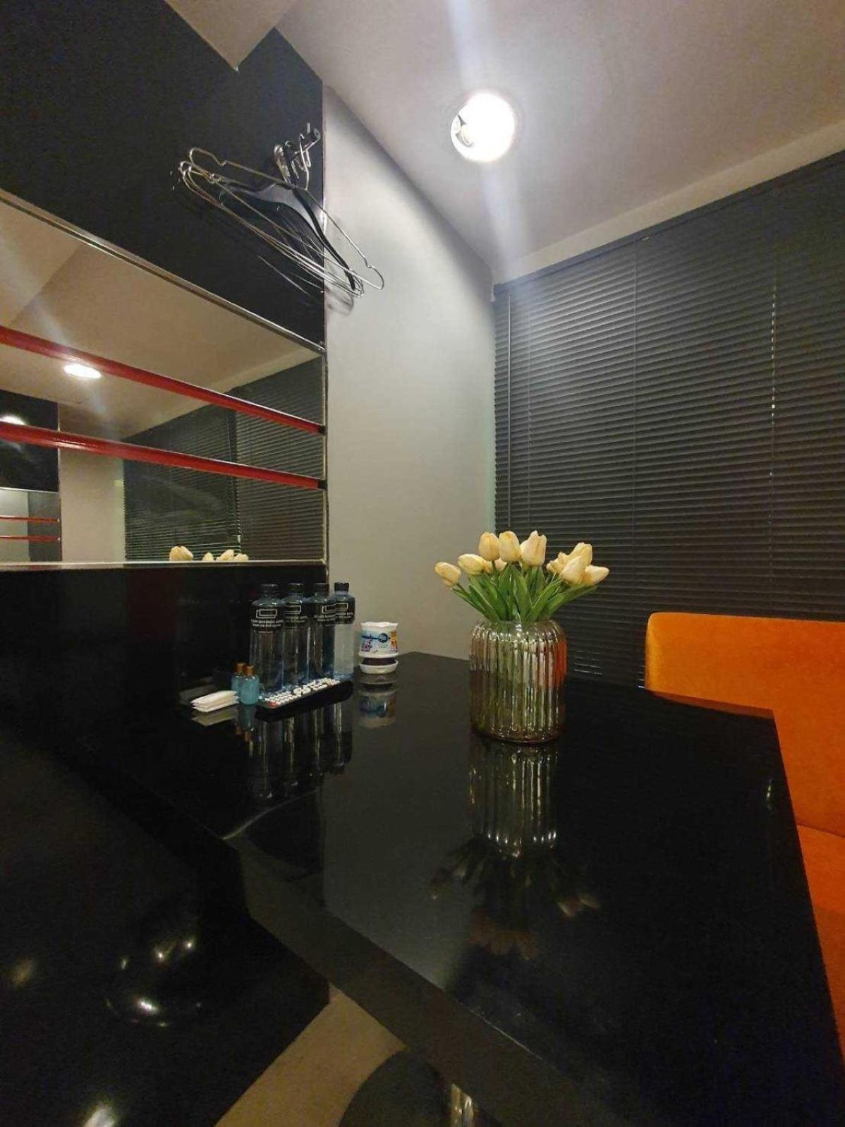 De Lux Bangkok Hotel Extérieur photo