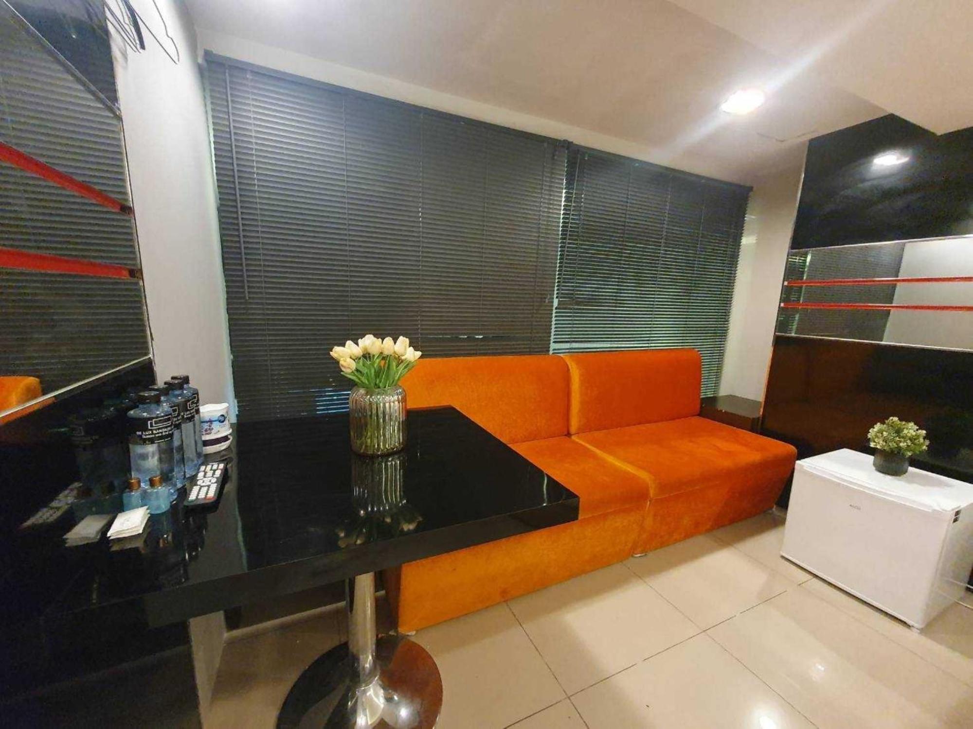De Lux Bangkok Hotel Extérieur photo